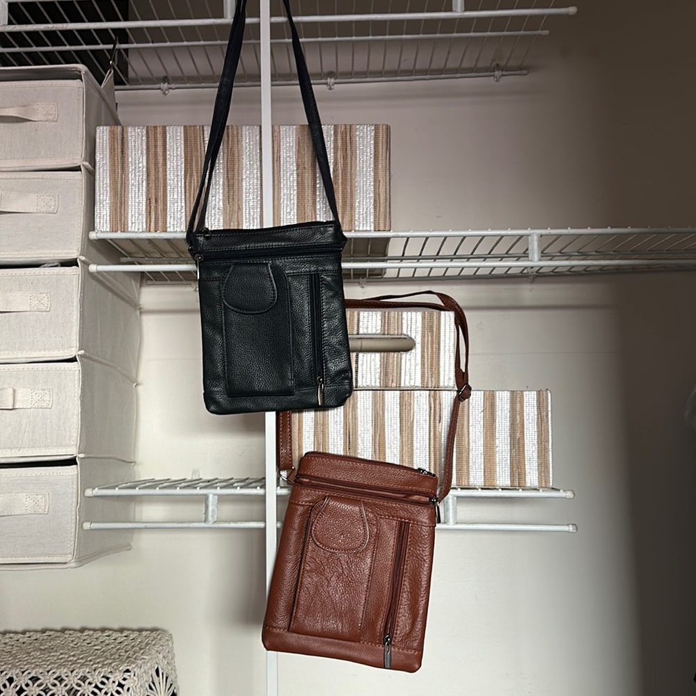 Black & brown 7 x 9” leather, 3 outside zippers cell/glasses pocket outside